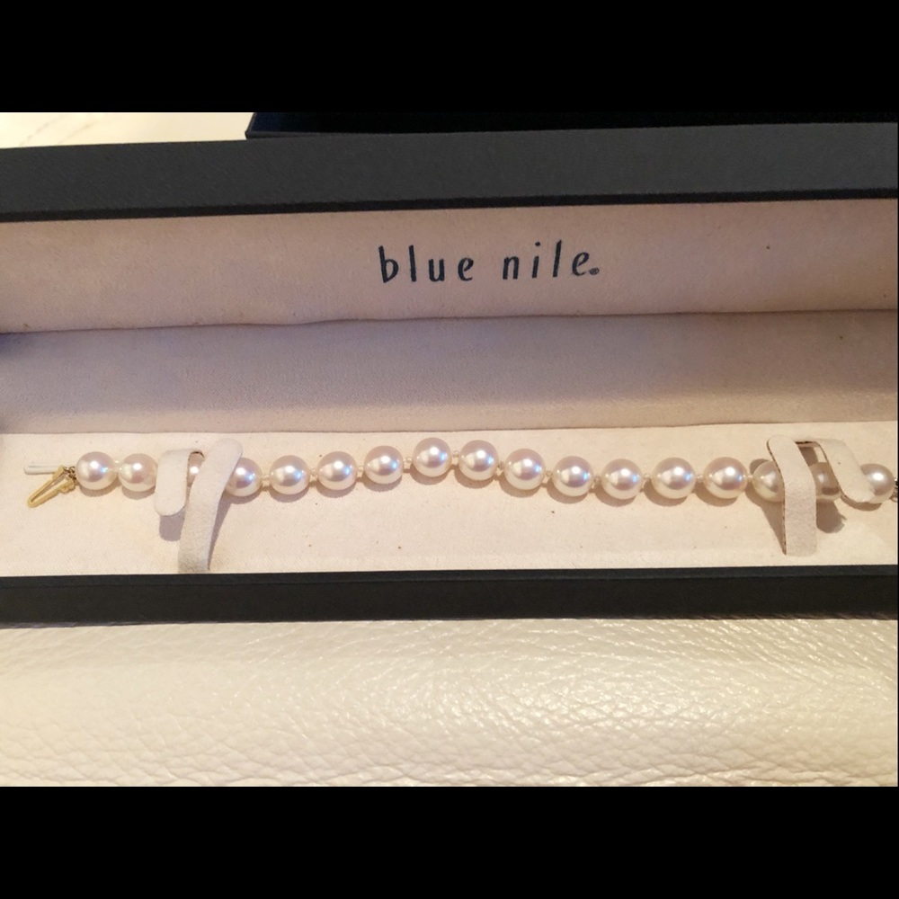 Blue Nile Akoya Cultured Pearl Bracelet